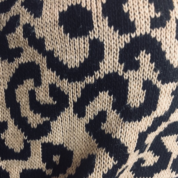 Venus Off the Shoulder Sweater - Picture 7 of 7